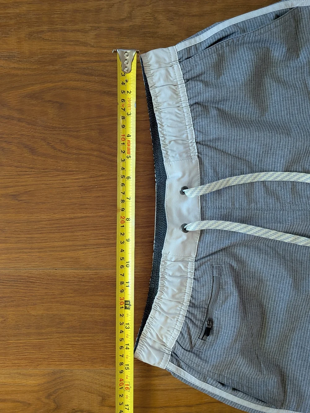 Vuori Light Gray Athletic Drawstring Shorts with White Trim